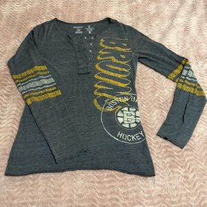 Women's Boston Bruins NHL Gray and Gold Long Sleeve Top With Snaps